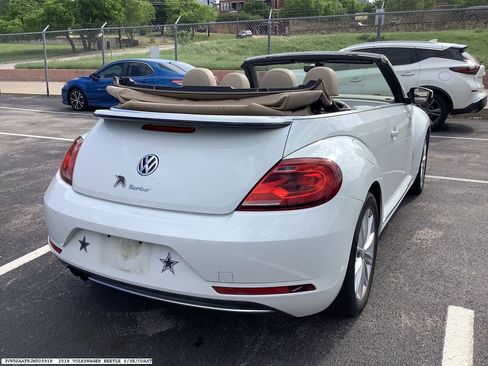 Used 2018 Volkswagen Beetle 2.0T S w/ Style & Comfort Package image 6