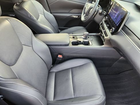 Used 2023 Lexus RX 350 w/ Accessory Package (Z1) AWD/4WD image 14