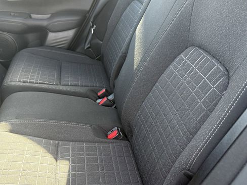 Used 2025 Honda HR-V LX image 22