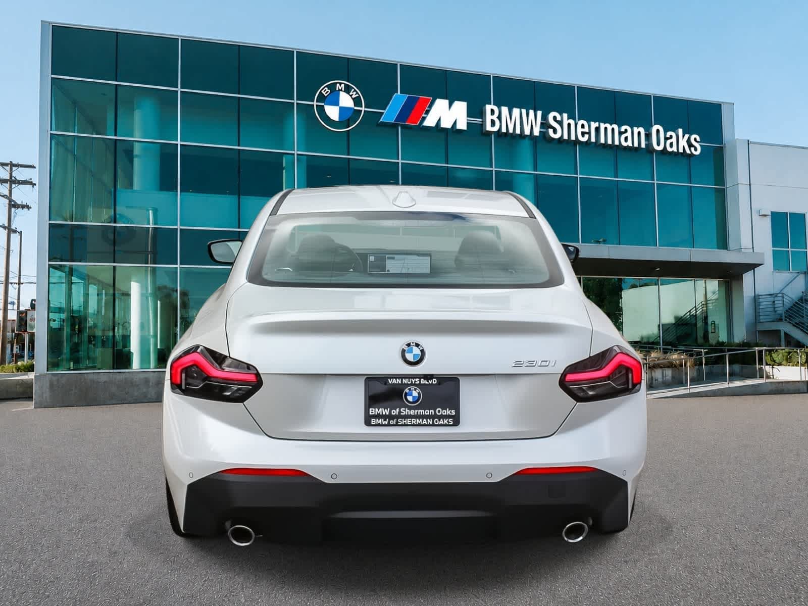 Used 2026 BMW 230i Coupe RWD image 5