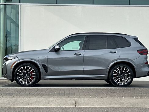 New 2026 BMW X5 xDrive50e w/ M Sport Package image 6