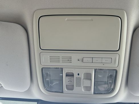 Used 2015 Honda CR-V Touring image 31