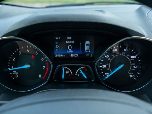 Used 2018 Ford Escape SE FWD image 30