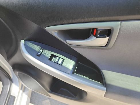 Used 2012 Toyota Prius Two FWD image 32