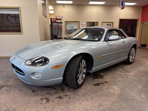 Used 2006 Jaguar XK8 Base image 3