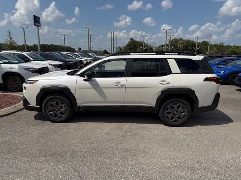 Used 2026 Subaru Outback Premium AWD/4WD image 12