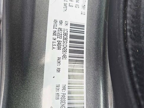 Used 2012 Chrysler 200 Touring image 32