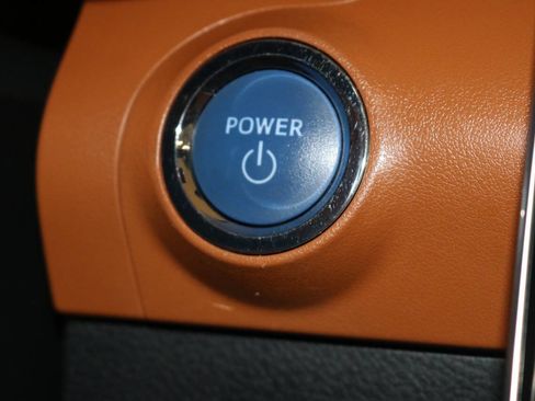Used 2021 Toyota Avalon Limited w/ Advanced Safety Package FWD image 24