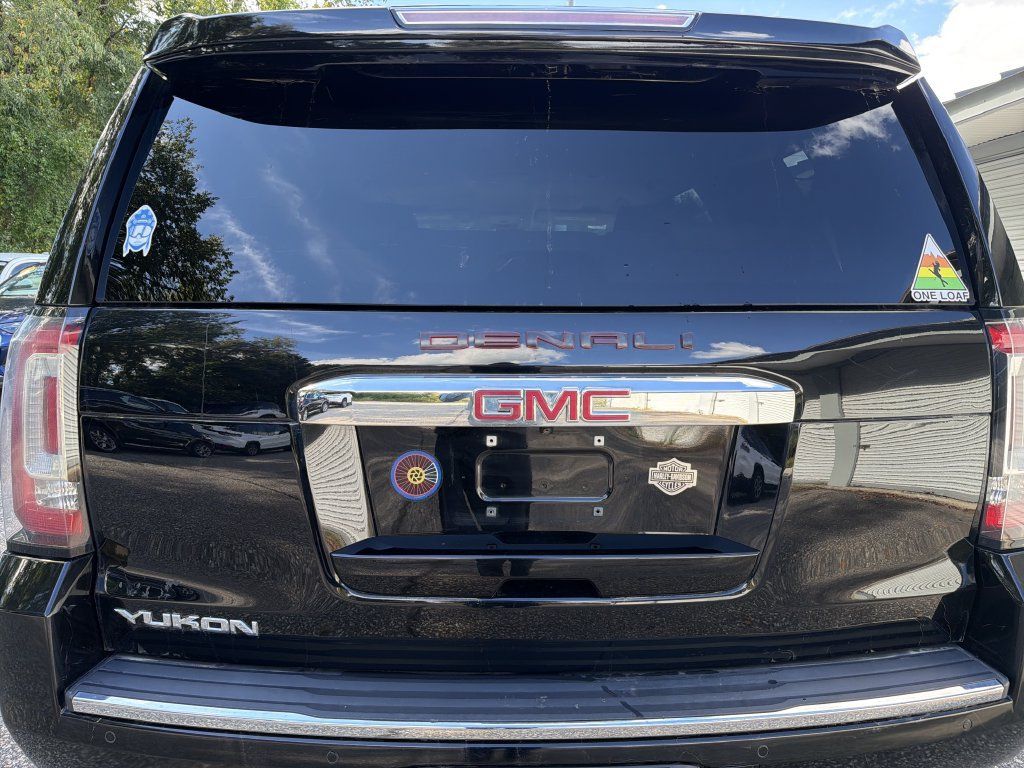 Used 2020 GMC Yukon Denali AWD/4WD image 4