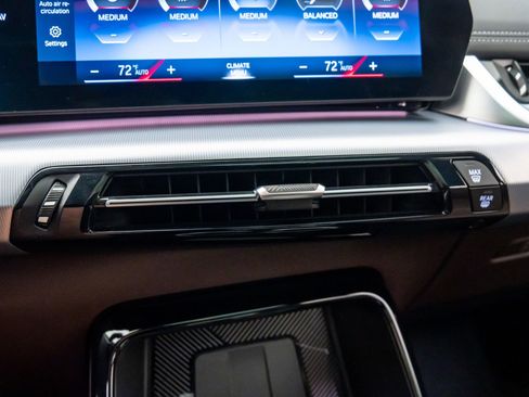 Certified 2023 BMW X1 xDrive28i w/ Premium Package image 29