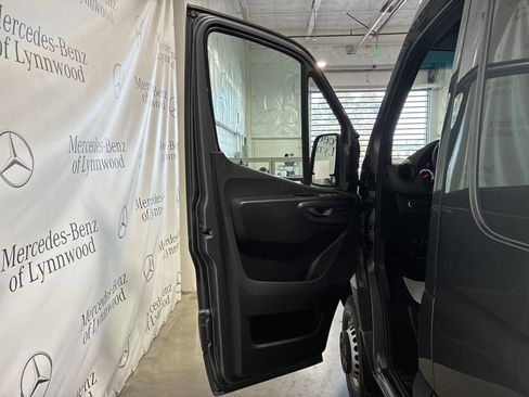 New 2025 Mercedes-Benz Sprinter 3500 image 6