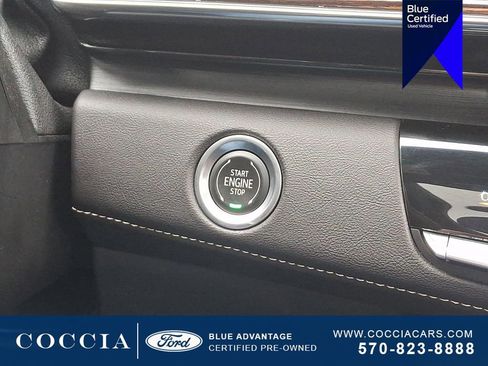 Used 2022 Cadillac Escalade Premium Luxury w/ Performance Package image 25