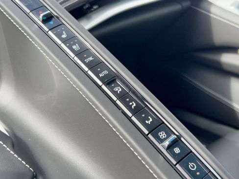 Used 2021 Chevrolet Corvette 3LT image 16