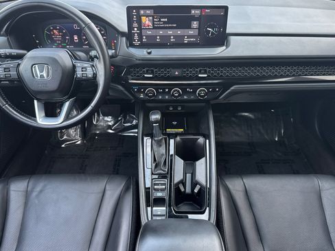 Used 2023 Honda Accord Touring image 16