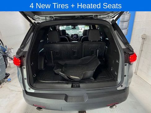 Used 2023 Chevrolet Traverse LT image 21