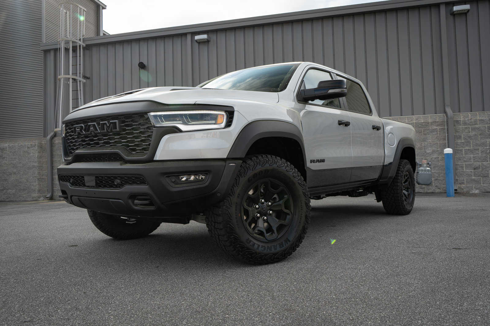 New 2026 RAM 1500 RHO w/ RHO Level 1 Equipment Group AWD/4WD image 5