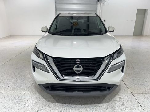 Used 2023 Nissan Rogue SV FWD image 8