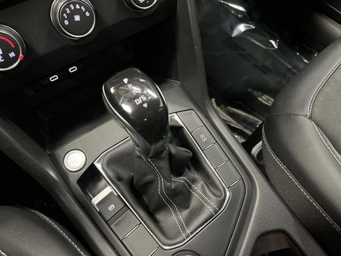 Used 2022 Volkswagen Taos SE image 20