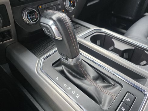 Used 2018 Ford F150 Platinum w/ Equipment Group 701A Luxury image 24