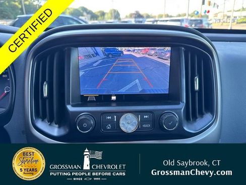 Used 2022 Chevrolet Colorado Z71 AWD/4WD image 2
