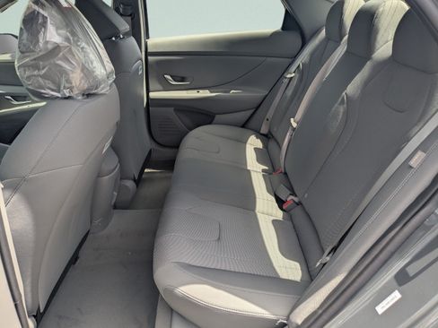 New 2026 Hyundai Elantra SE FWD image 11
