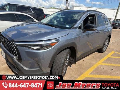 Used 2025 Toyota Corolla Cross XLE w/ Convenience Package