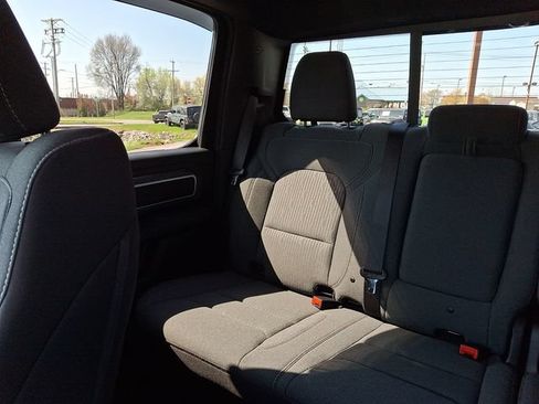 Used 2023 RAM 1500 Big Horn AWD/4WD image 18