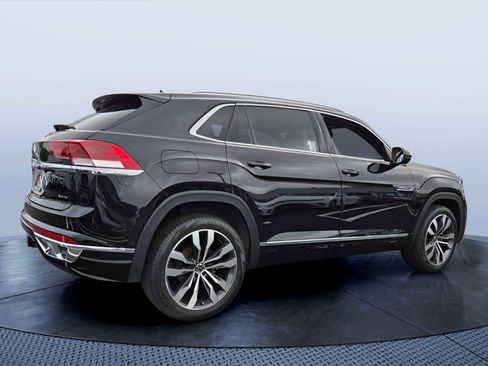 Used 2023 Volkswagen Atlas Cross Sport SEL Premium R-Line image 3