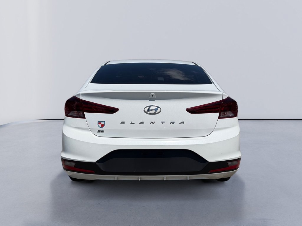 Used 2020 Hyundai Elantra SE w/ Cargo Package (C1) FWD image 4