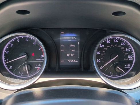 Used 2018 Toyota Camry LE FWD image 30