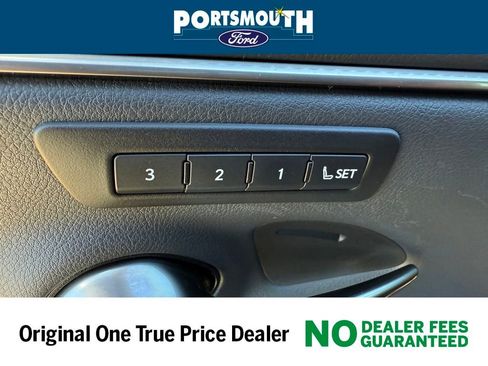 Used 2023 Lexus ES 250 w/ Premium Package image 22