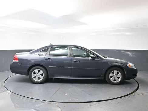 Used 2009 Chevrolet Impala LS FWD image 2