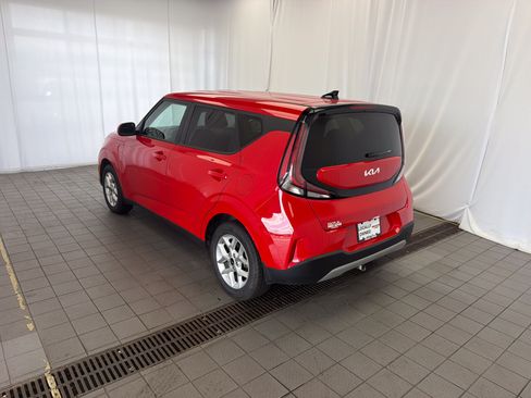 Used 2025 Kia Soul S FWD image 7