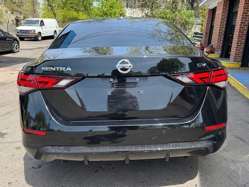 Used 2020 Nissan Sentra SV w/ SV Premium Package FWD image 4