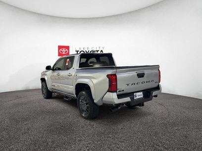 New 2025 Toyota Tacoma SR5