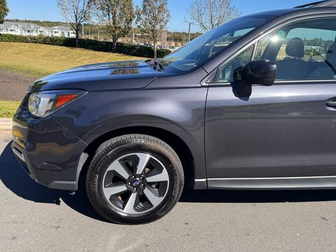 Used 2018 Subaru Forester 2.5i Premium w/ All-Weather Package image 7