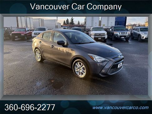 Used 2018 Toyota Yaris iA image 8