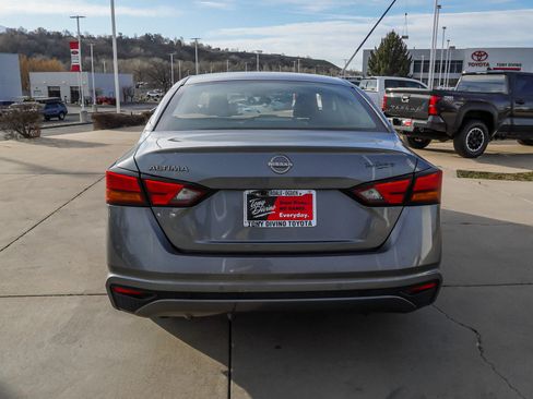 Used 2023 Nissan Altima 2.5 S image 7