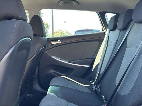 Used 2012 Hyundai Accent GS image 19