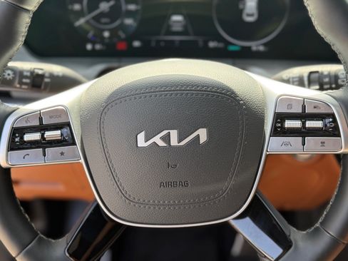 Certified 2025 Kia Telluride SX X-Line AWD/4WD image 41