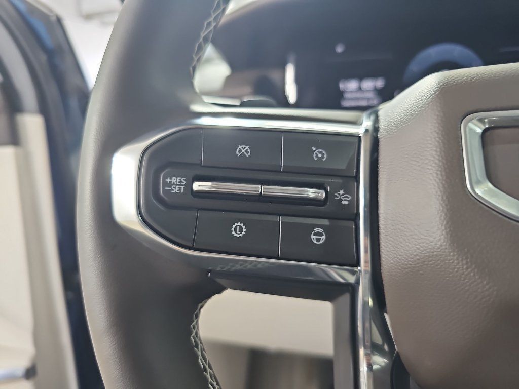 Used 2024 GMC Acadia Denali w/ Super Cruise Package AWD/4WD image 23