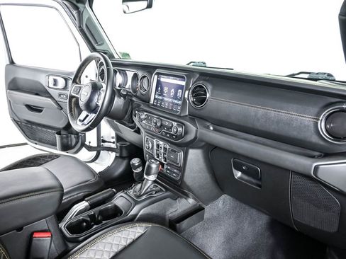 Used 2021 Jeep Wrangler Unlimited Sahara AWD/4WD image 24