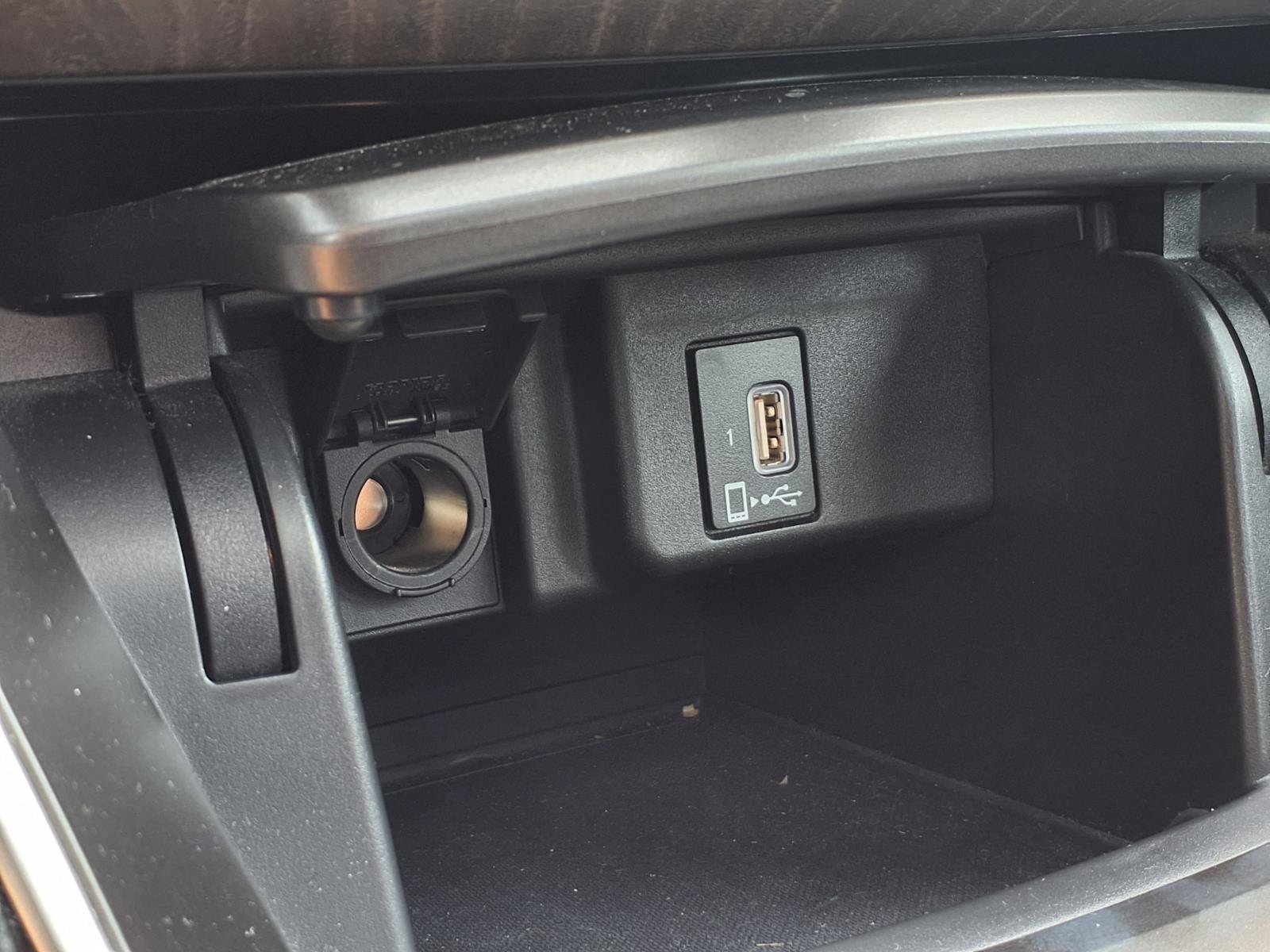 Used 2018 Honda Accord EX-L image 11