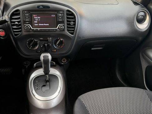 Used 2015 Nissan Juke S AWD/4WD image 11