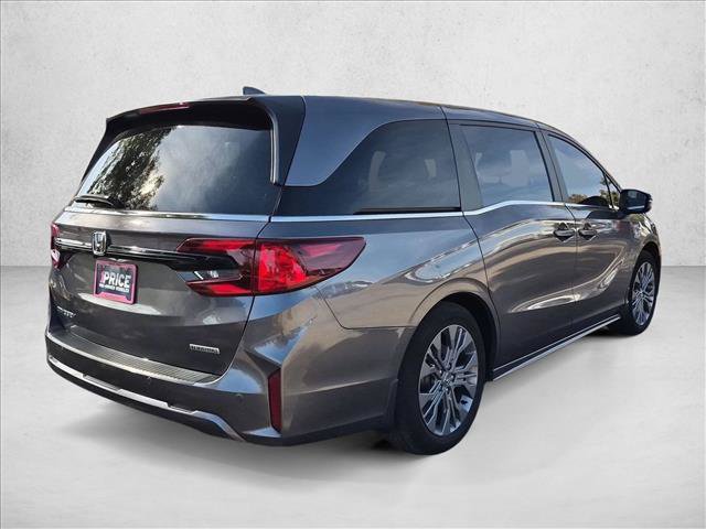 Used 2025 Honda Odyssey Touring image 5