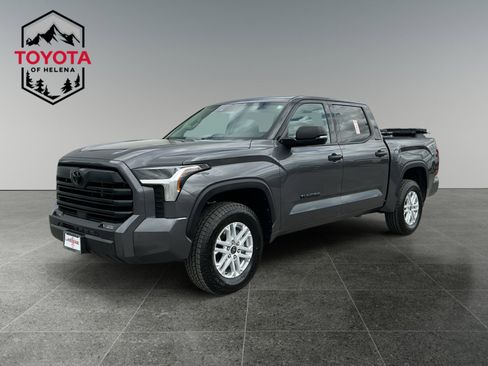 Used 2023 Toyota Tundra SR5 w/ SR5 Convenience Package AWD/4WD image 1