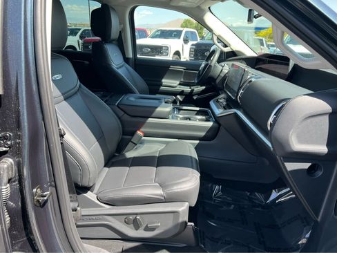 New 2026 Ford Expedition Max Platinum w/ Driver's Package AWD/4WD image 17