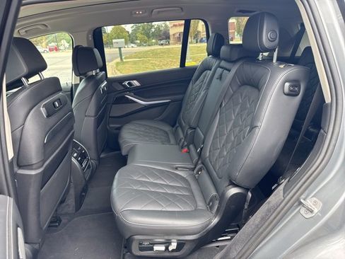 Used 2024 BMW X7 xDrive40i image 22