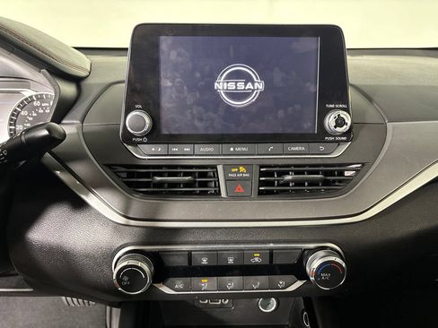 Used 2023 Nissan Altima 2.5 SR FWD image 18