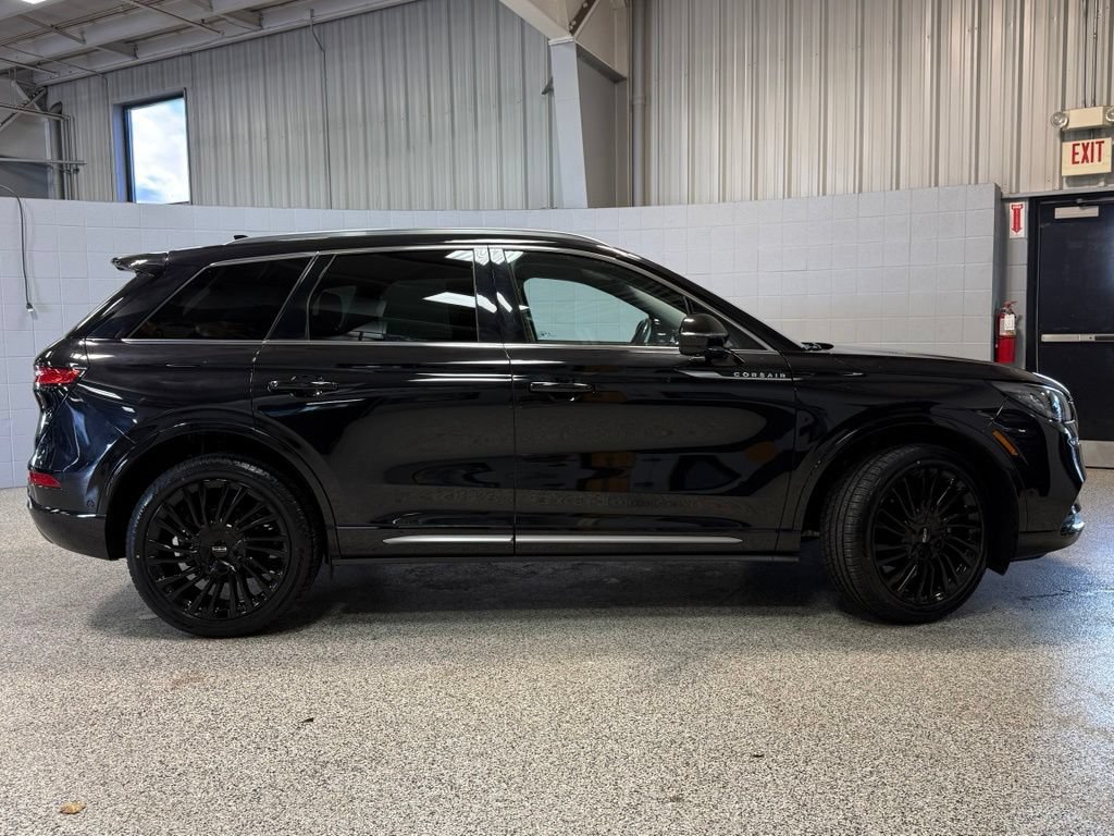 Used 2022 Lincoln Corsair Reserve w/ Equipment Group 201A AWD/4WD image 7